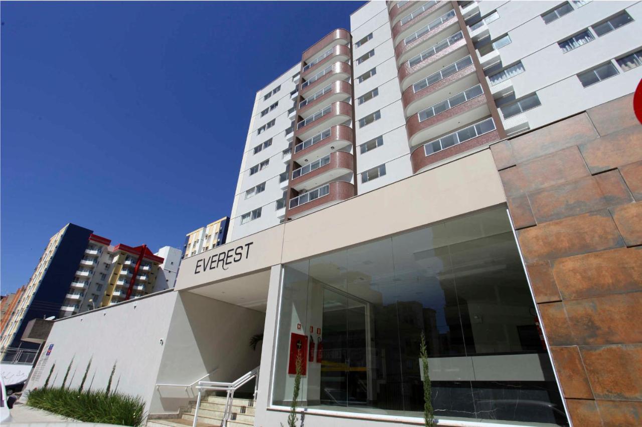 Edificio Everest 602 - Conforto E Aconchego كلدس نوفاس المظهر الخارجي الصورة